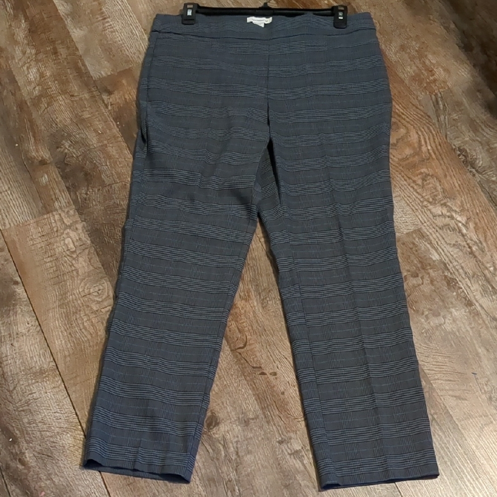 NWT Pants, Liz Claiborne Gray and Blue Plaid Straight Leg Pants, 16